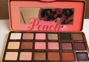 Too faced sweet peach palette